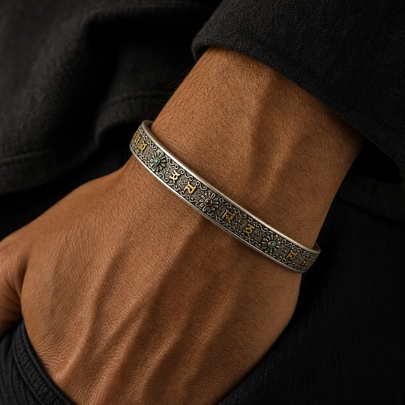 AI lifestyle product image - bracelet - batch 014-043