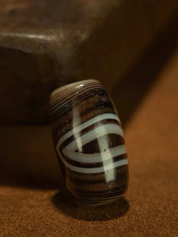 Ancient Tibetan Banded Agate Buddha-Eye Qiongse Bead