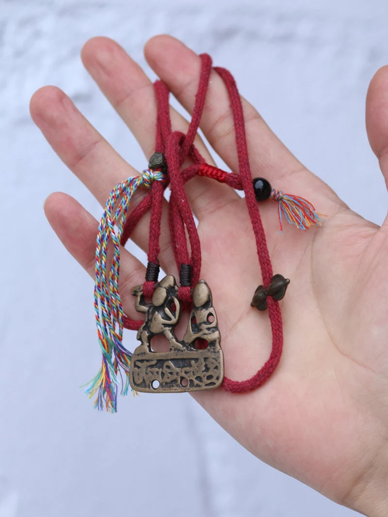 Ancient Thokcha Vajrapani & Shakyamuni Six-Mantra Necklace