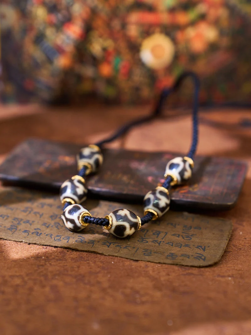 Patient Dazi Tortoise Cord Necklace