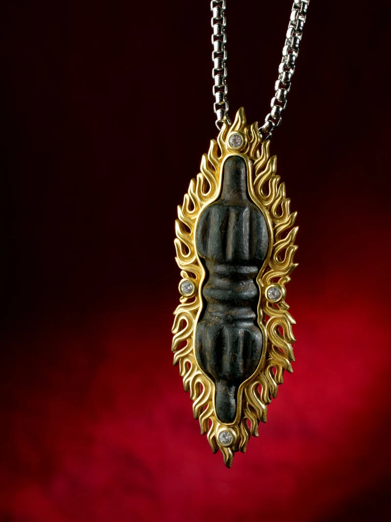 One-of-one Song Dynasty vajra Thokcha necklace, full view